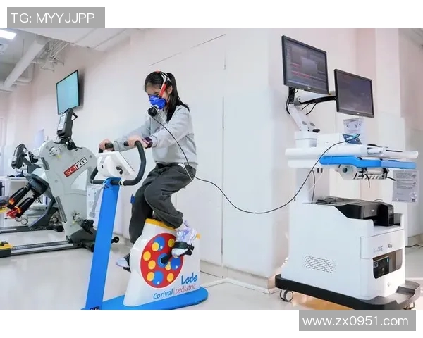 以提升体能为核心的全面健康管理方法与实践策略探讨